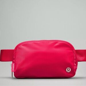 NWT - Lululemon Belt Bag - Cherry Mist